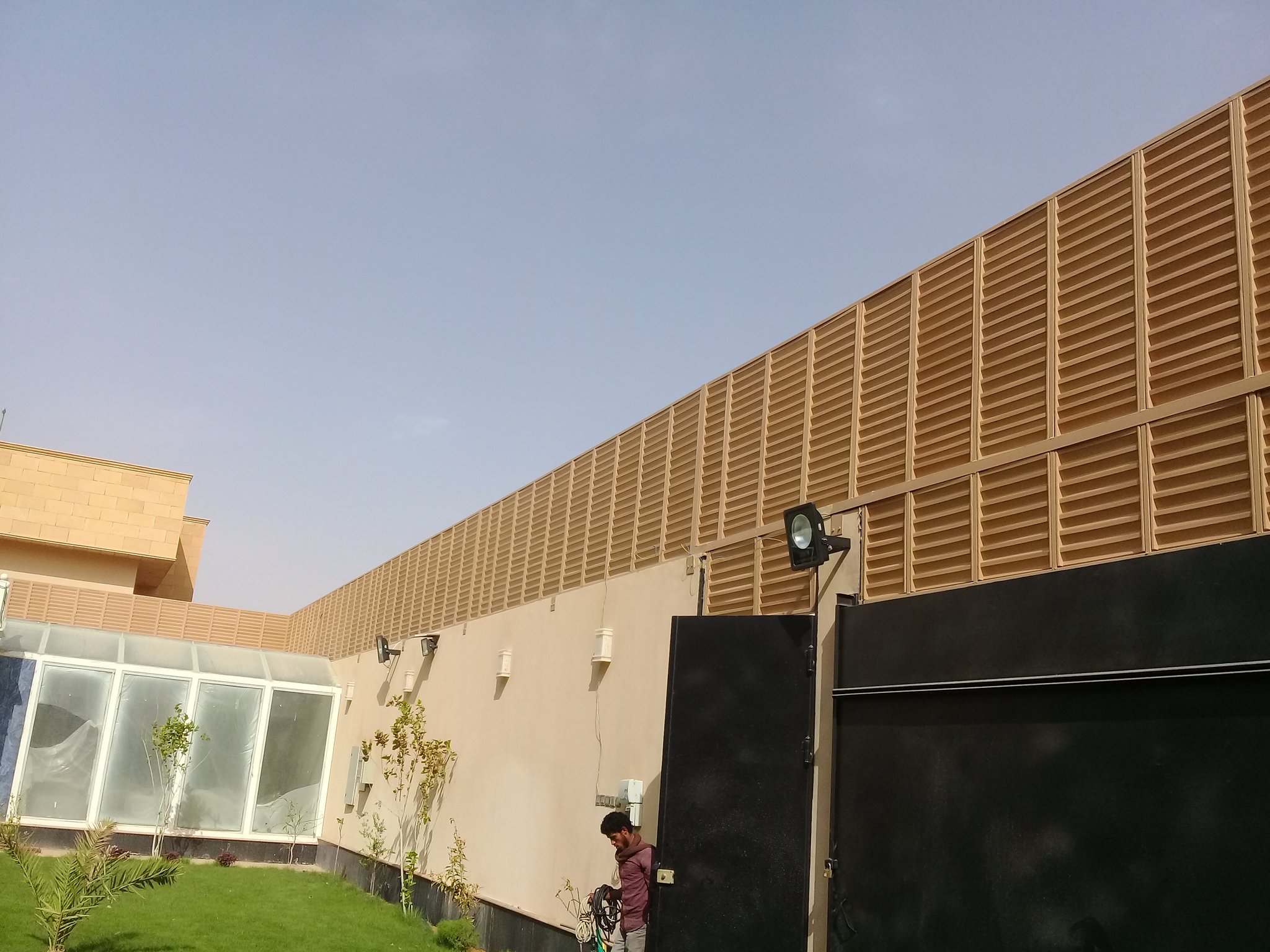   |    - 0553770074 -    -   -   -  